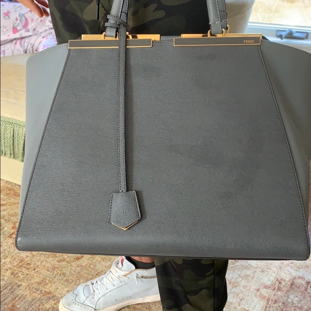 New no tags Fendi gray leather bag - Picture 14 of 15